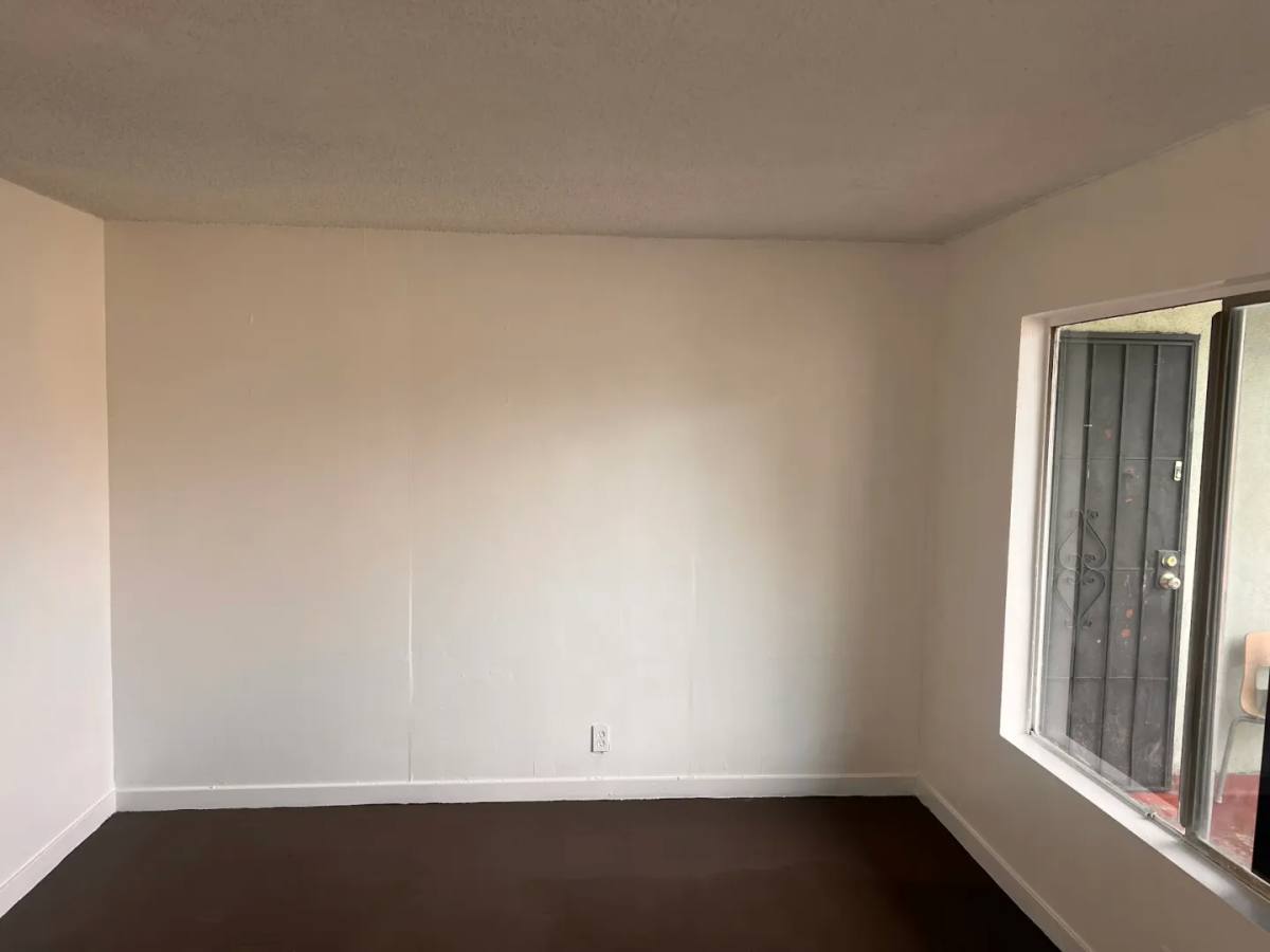Apartment for rent at 9625 San Gabriel Ave, South Gate, CA 90280