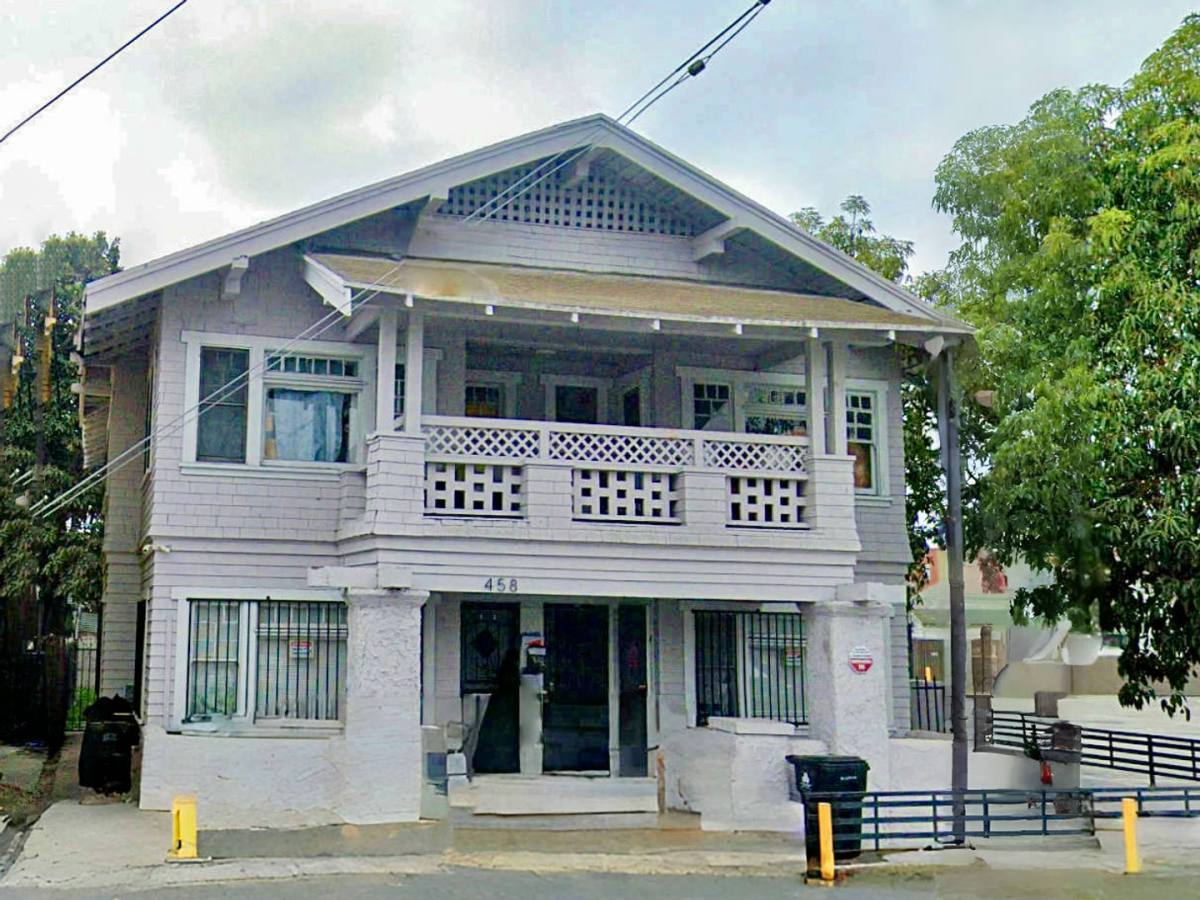 Apartment for rent at 458 W Vernon Ave, Los Angeles, CA 90037