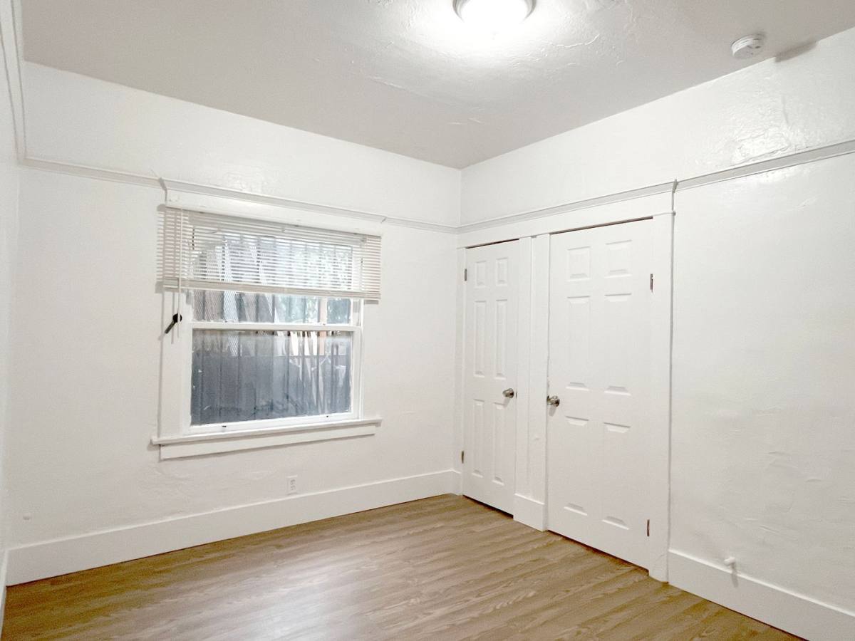 Apartment for rent at 458 W Vernon Ave, Los Angeles, CA 90037