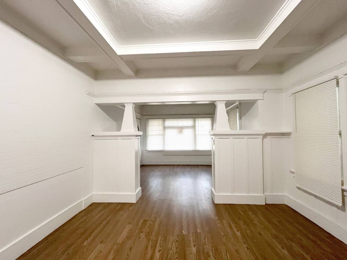 Apartment for rent at 458 W Vernon Ave, Los Angeles, CA 90037