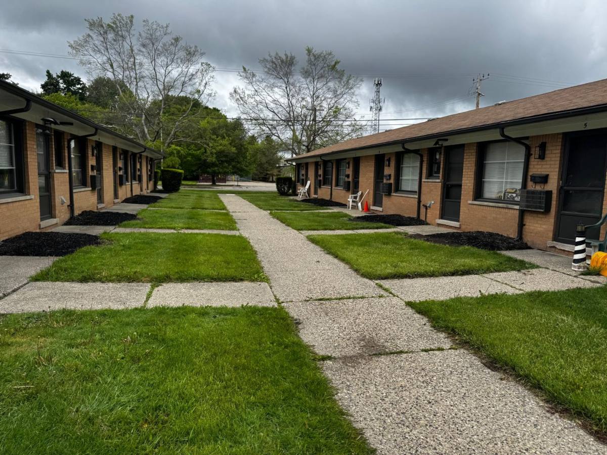Apartment for rent at 314-320 N Ave, Mount Clemens, MI 48043