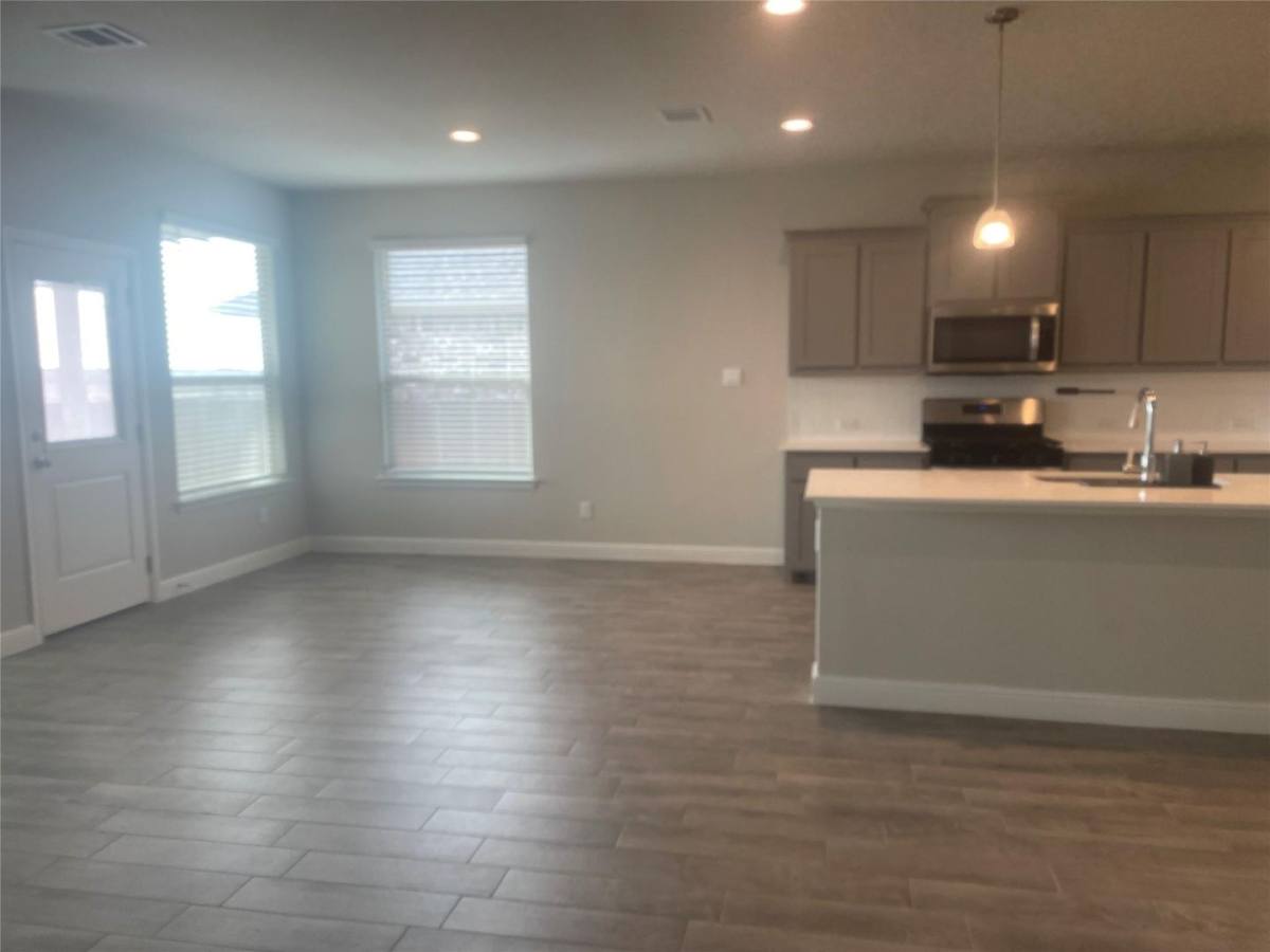 House for rent at 135 Lunayena Rd, Rhome, TX 76078