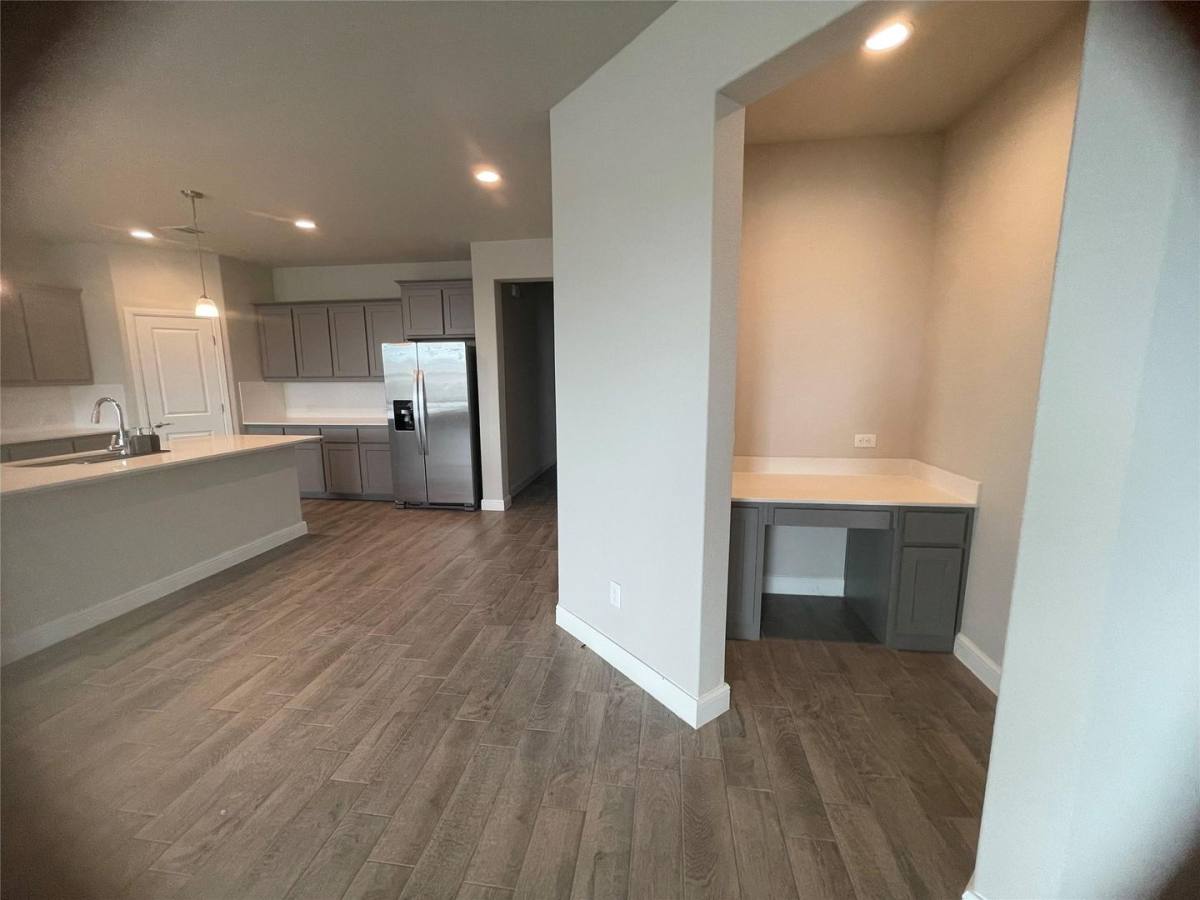 House for rent at 135 Lunayena Rd, Rhome, TX 76078