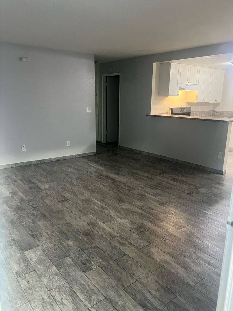 Apartment for rent at 17627 McWethy Dr, Fontana, CA 92336