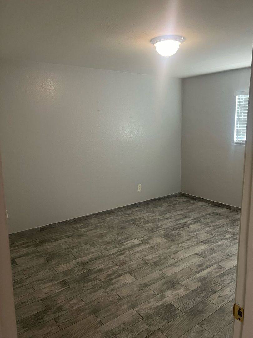 Apartment for rent at 17627 McWethy Dr, Fontana, CA 92336