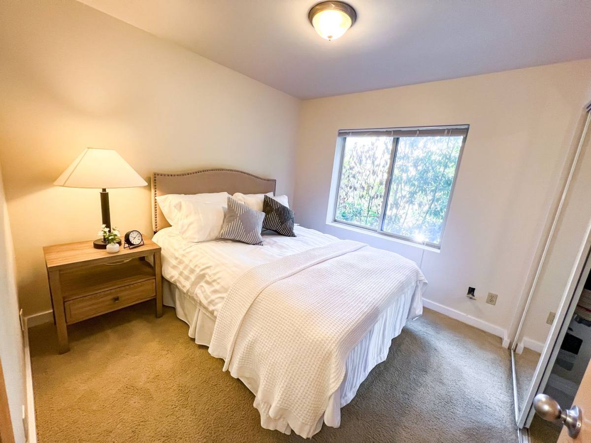 Harvard Vista, 212 Harvard Ave E, Seattle, WA 98102 - Apartment for Rent - Image 9