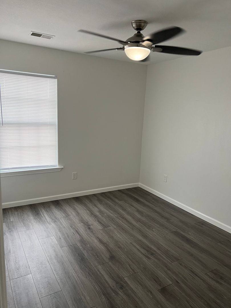Townhouse for rent at 56 Ashleigh Lane, Pooler, GA 31322