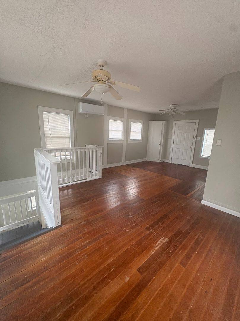 House for rent at 2205 33rd St, Galveston, TX 77550
