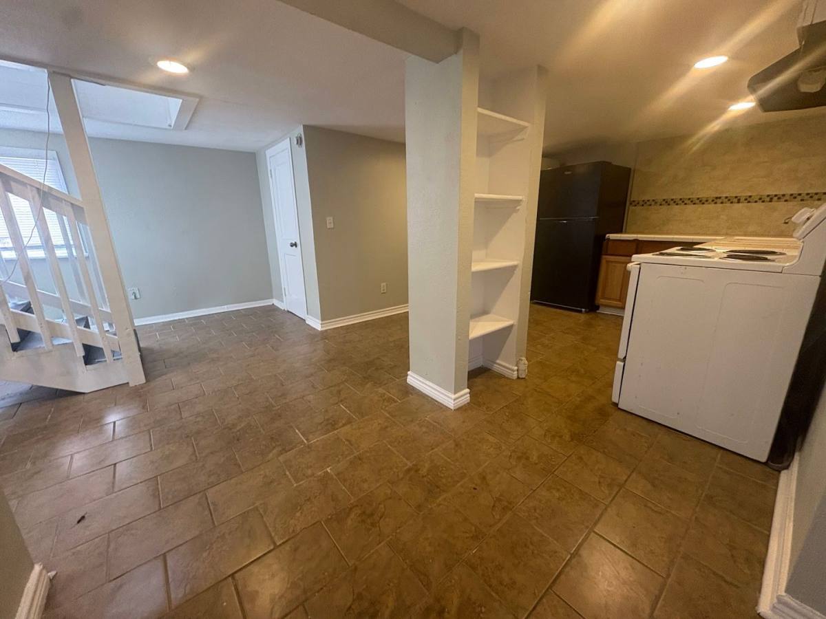 House for rent at 2205 33rd St, Galveston, TX 77550
