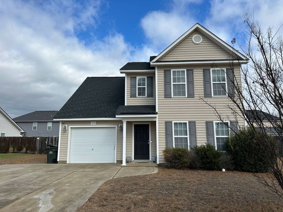 House for rent at 2120 Saint Nicholas Dr, Hope Mills, NC 28348
