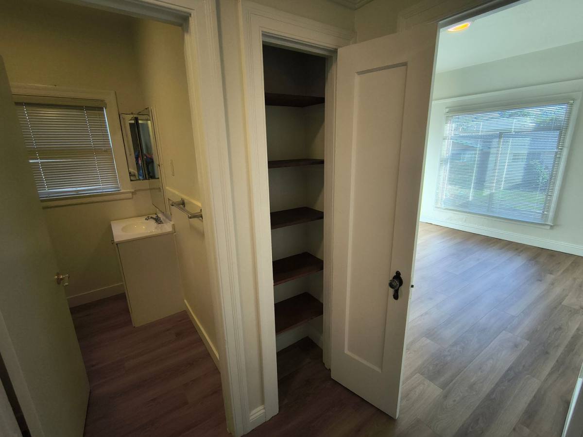 Apartment for rent at 704 Simon & 22186 Montgomery, Hayward, CA 94541