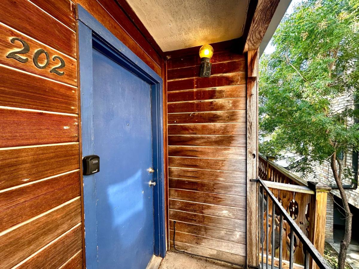 Condo for rent at 1011 W 23rd St #202, Austin, TX 78705