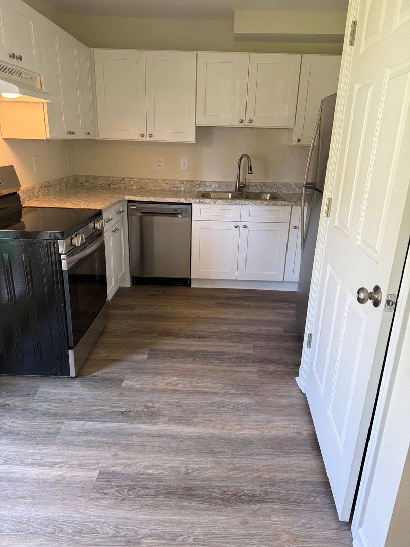 Apartment for rent at 912 Rowan St, Charlotte, NC 28208