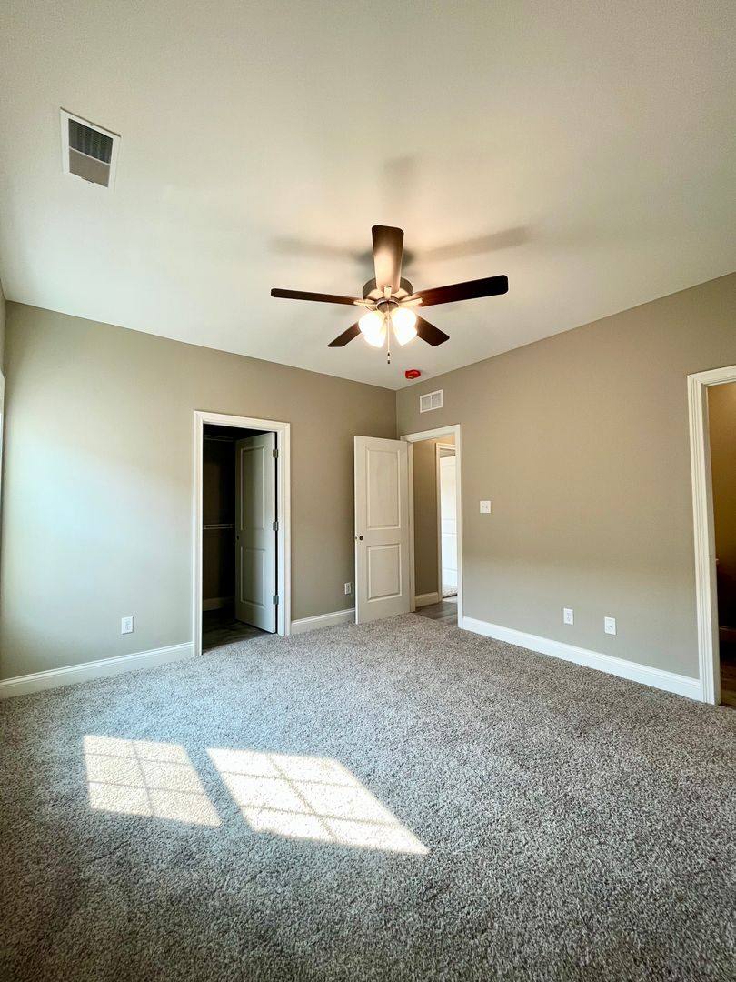 Apartment for rent at 2146 Prospector Court, Bowling Green, KY 42101