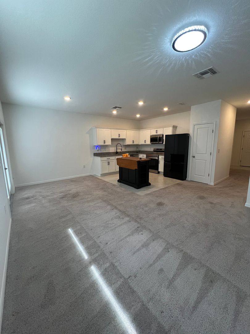 Townhouse for rent at 117 Mandovi St, Davenport, FL 33837