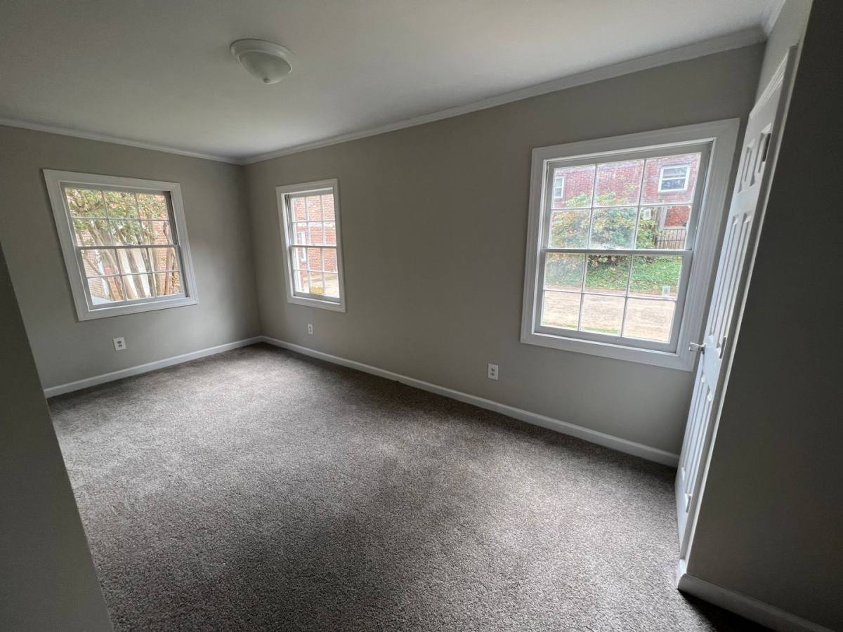 Apartment for rent at 3751 Sunrise Ave, Roanoke, VA 24012