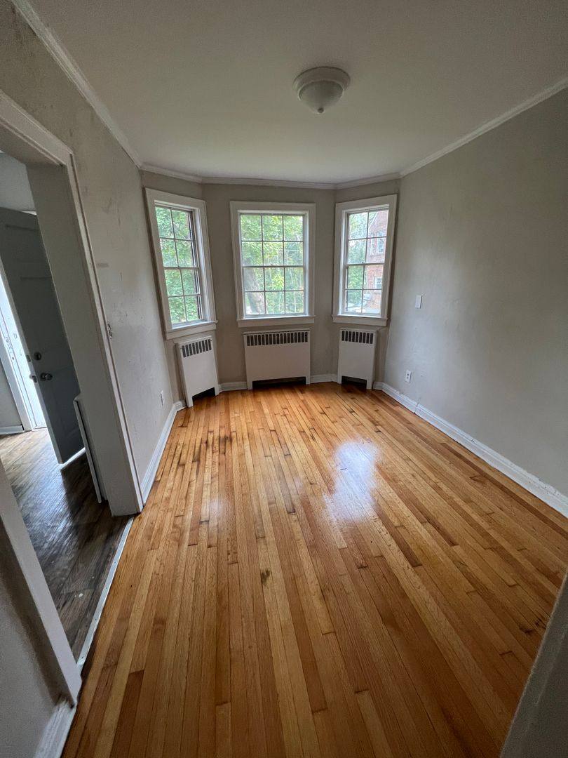 Apartment for rent at 3751 Sunrise Ave, Roanoke, VA 24012
