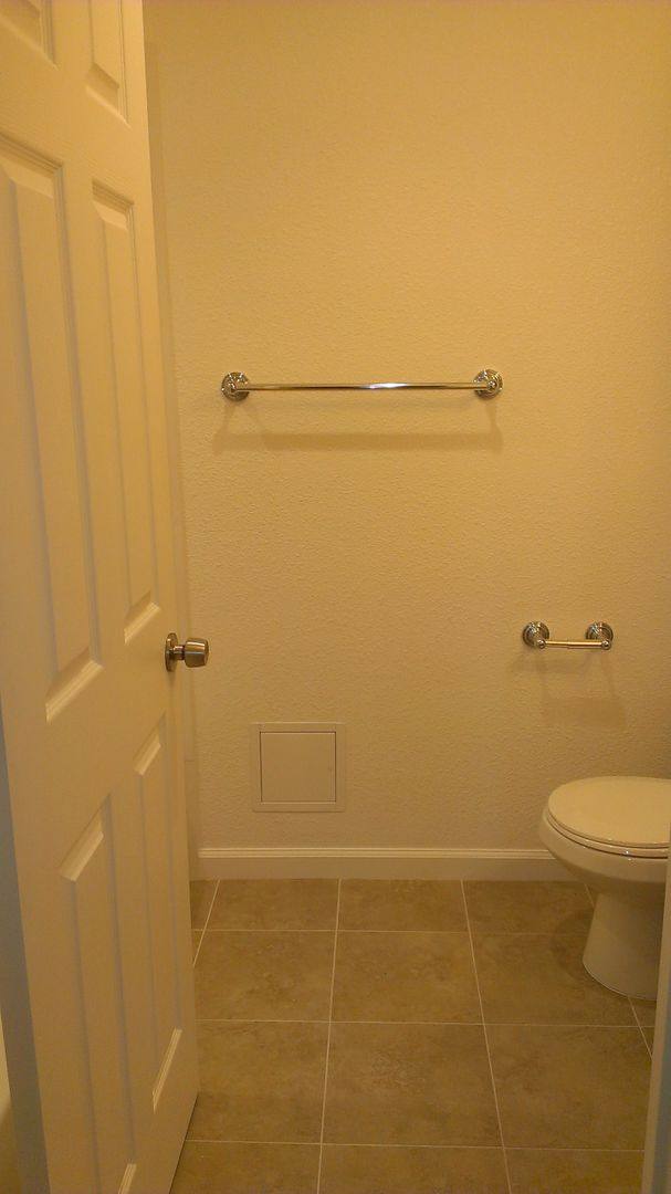 Apartment for rent at 1405 Stonewood Ave, Manteca, CA 95336