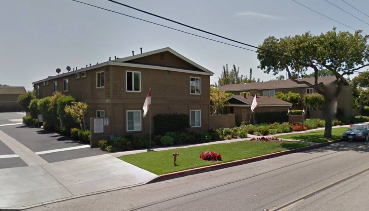 Apartment for rent at 241 W Wilson St, Costa Mesa, CA 92627