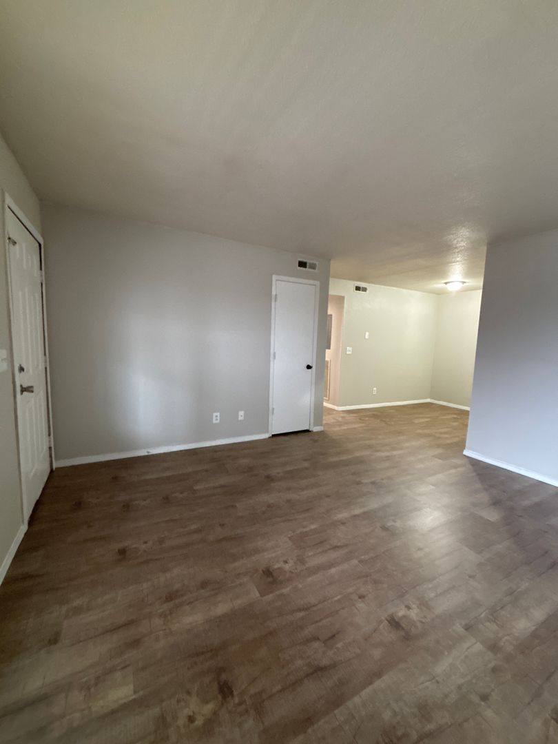 Apartment for rent at 2640 E 34th St, Joplin, MO 64804