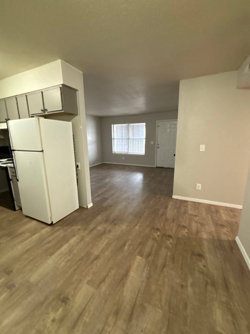 Apartment for rent at 2640 E 34th St, Joplin, MO 64804