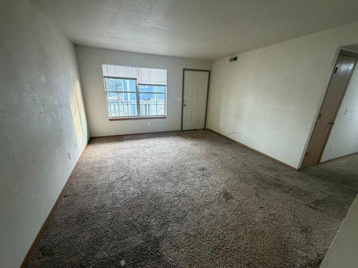 Apartment for rent at 2640 E 34th St, Joplin, MO 64804