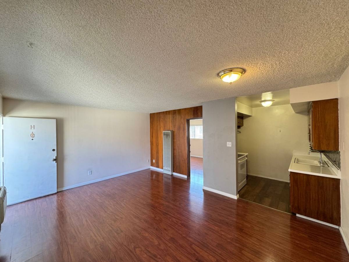 Apartment for rent at 5708 Temple City Blvd, Temple City, CA 91780