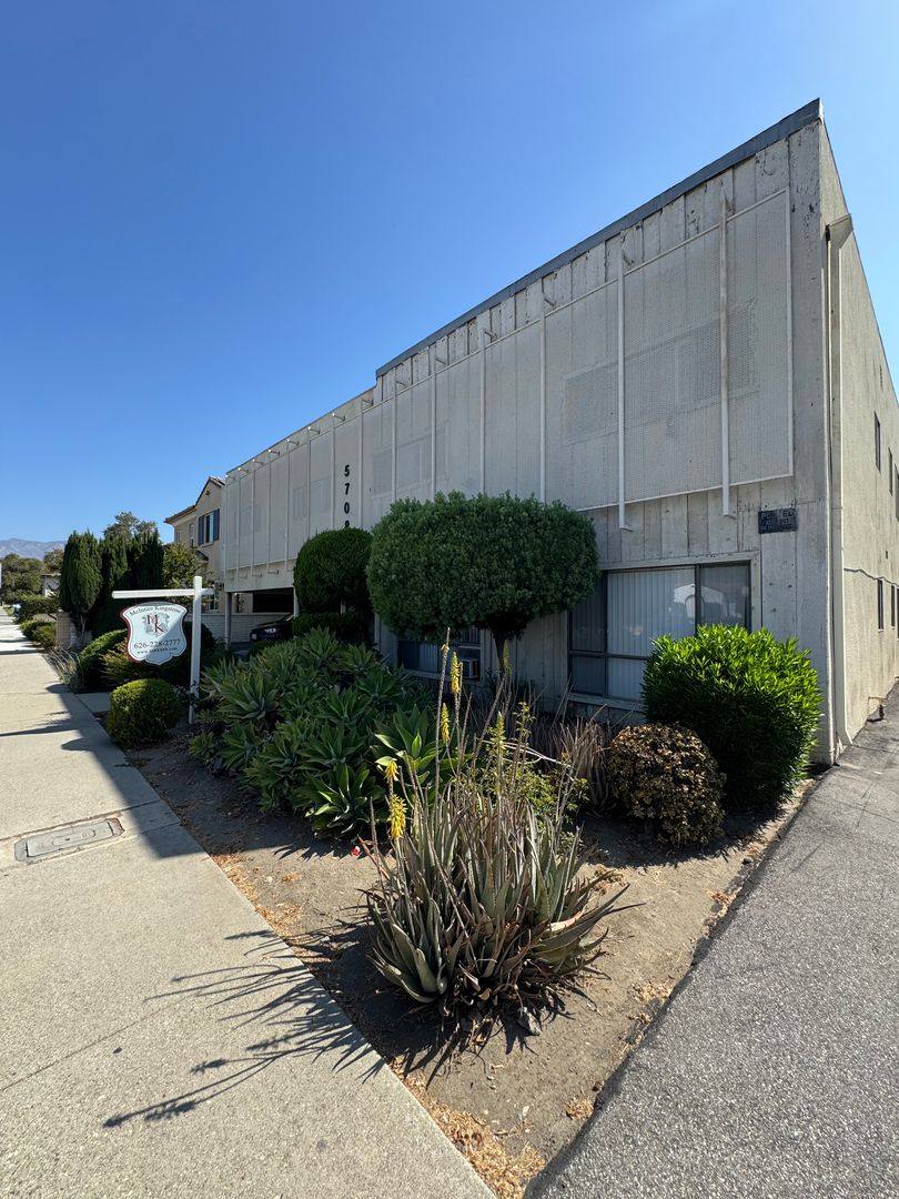 Apartment for rent at 5708 Temple City Blvd, Temple City, CA 91780