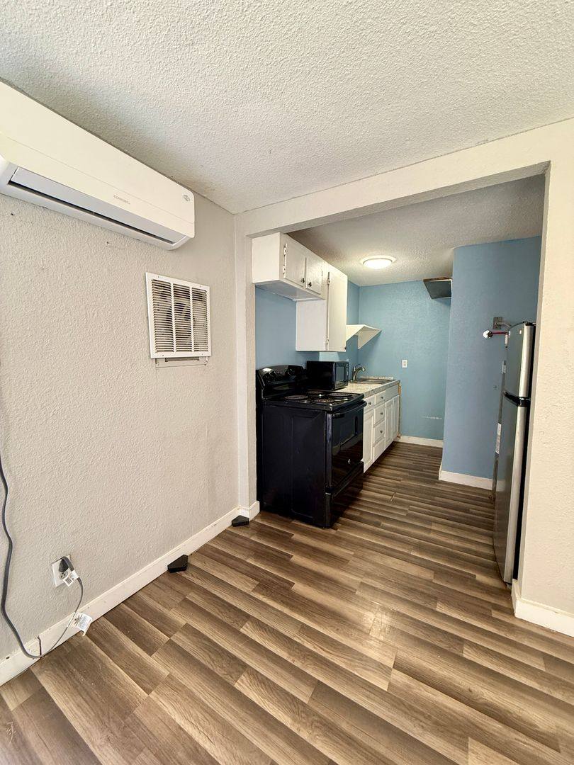 Apartment for rent at 2109 22nd St, Lubbock, TX 79411