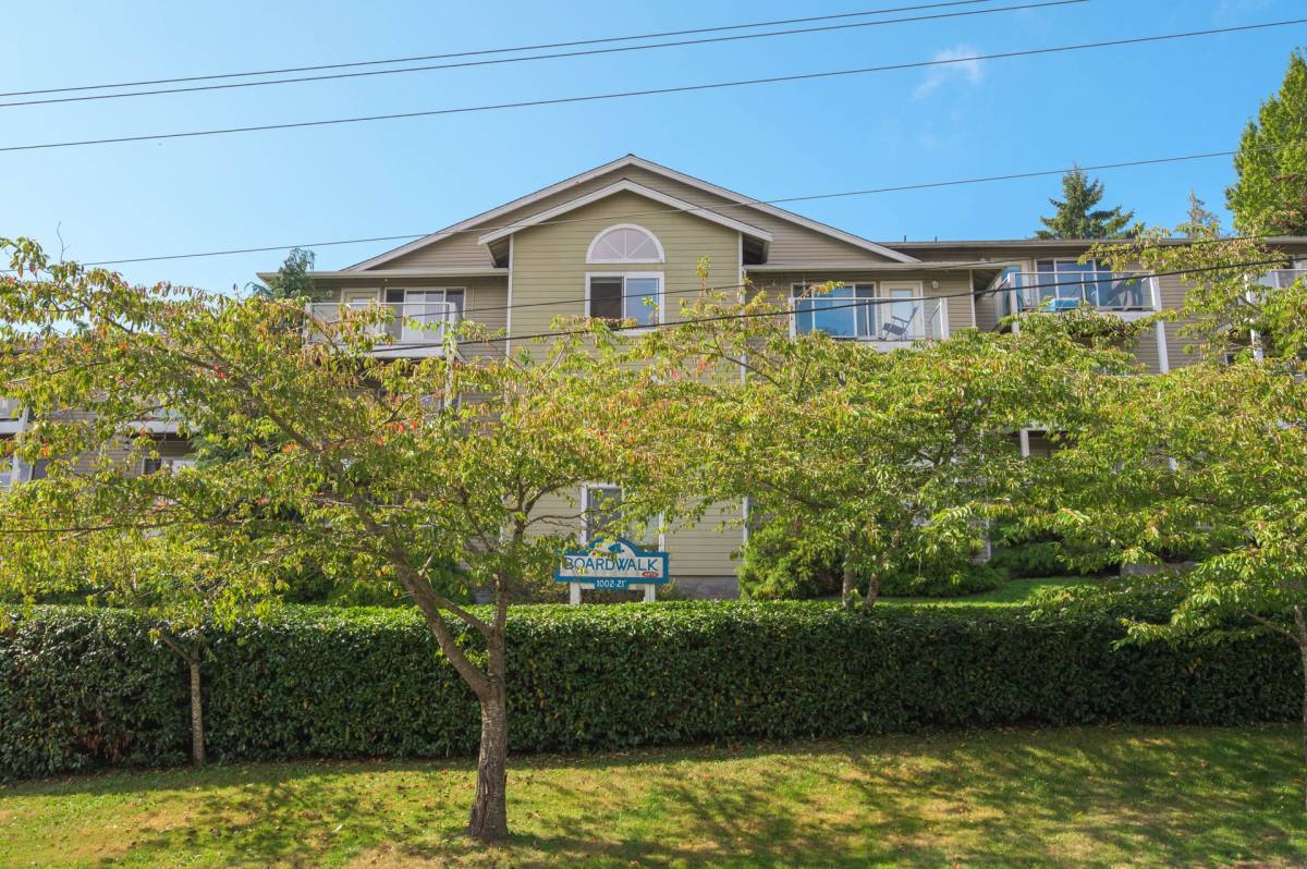 Apartment for rent at 1002 21st St, Bellingham, WA 98225