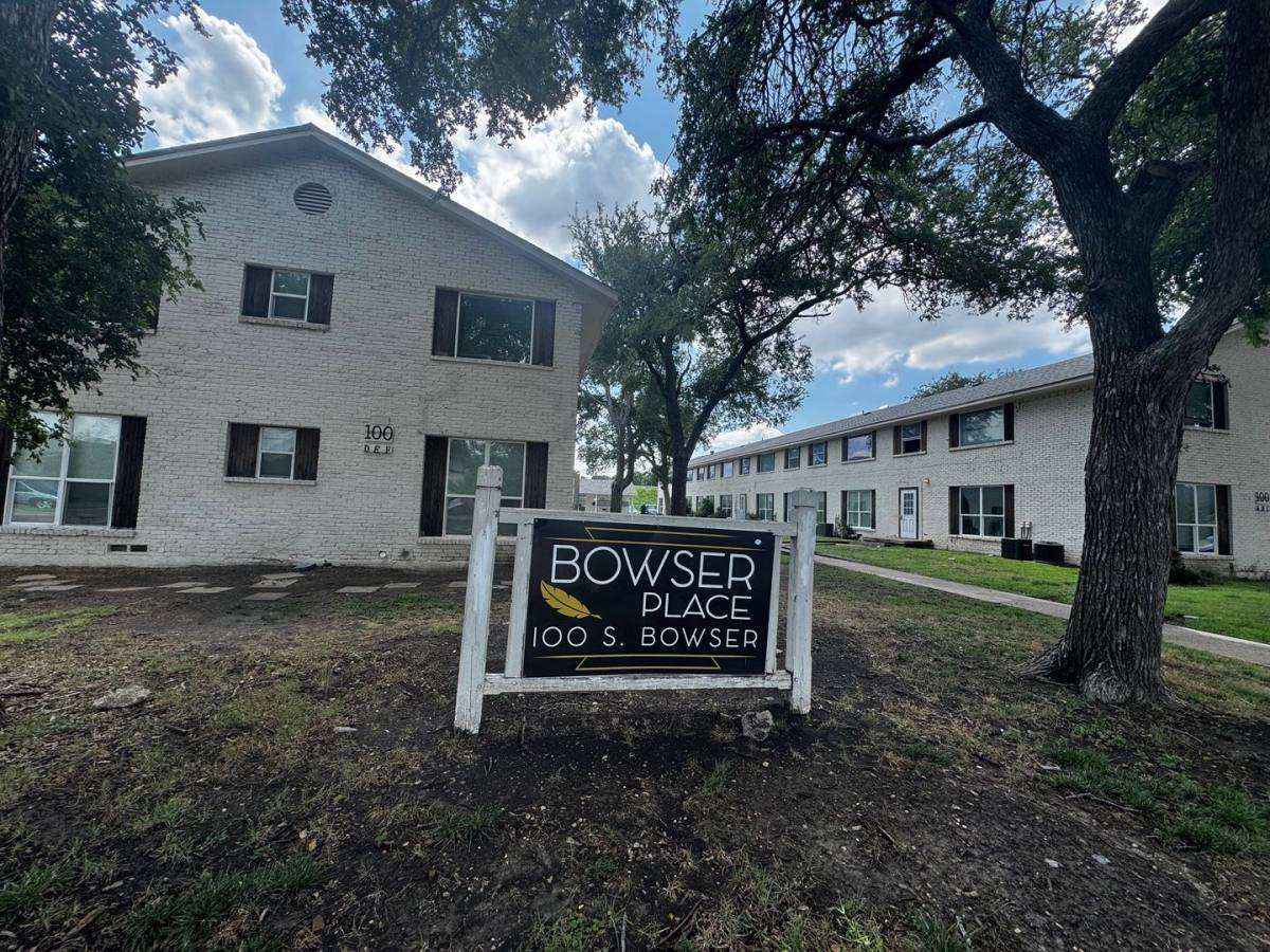 Apartment for rent at 100 S Bowser Rd, Richardson, TX 75081