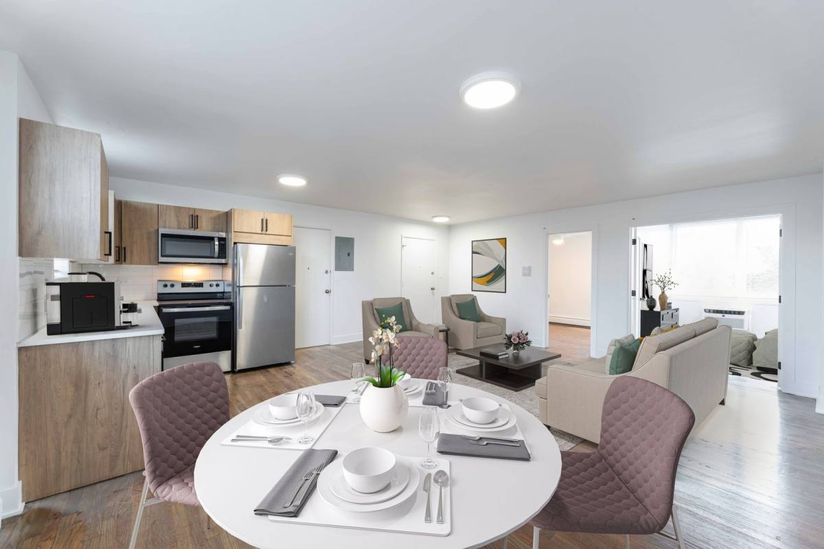 Apartment for rent at 2515 W Jerome St, Chicago, IL 60645
