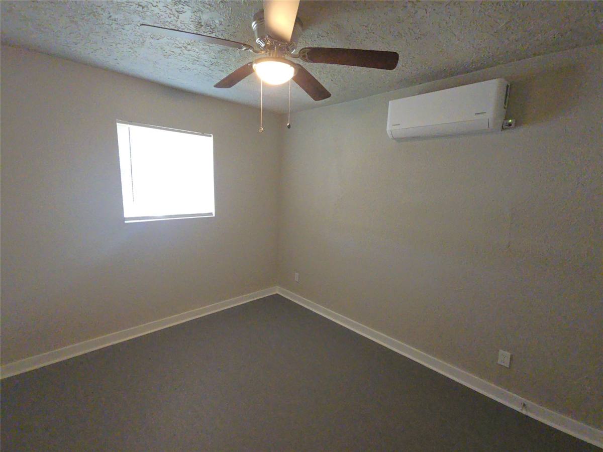 Apartment for rent at 3335 Tuam St #3, Houston, TX 77004