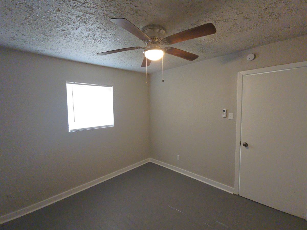 Apartment for rent at 3335 Tuam St #3, Houston, TX 77004