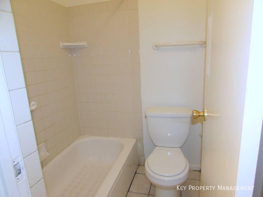 Apartment for rent at 4220 Stewart Ave #2, Las Vegas, NV 89110