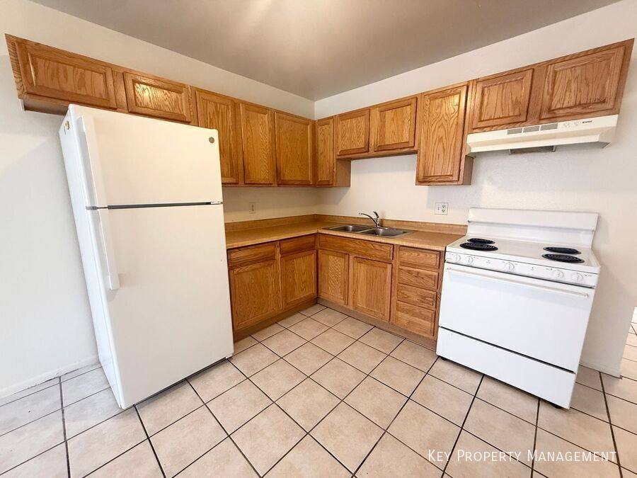Apartment for rent at 4220 Stewart Ave #2, Las Vegas, NV 89110