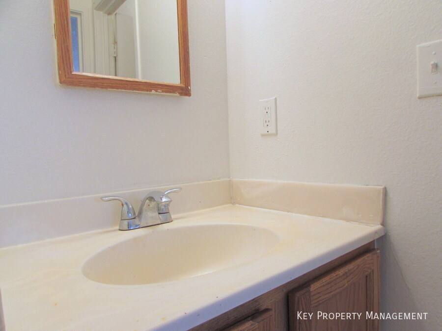 Apartment for rent at 4220 Stewart Ave #2, Las Vegas, NV 89110