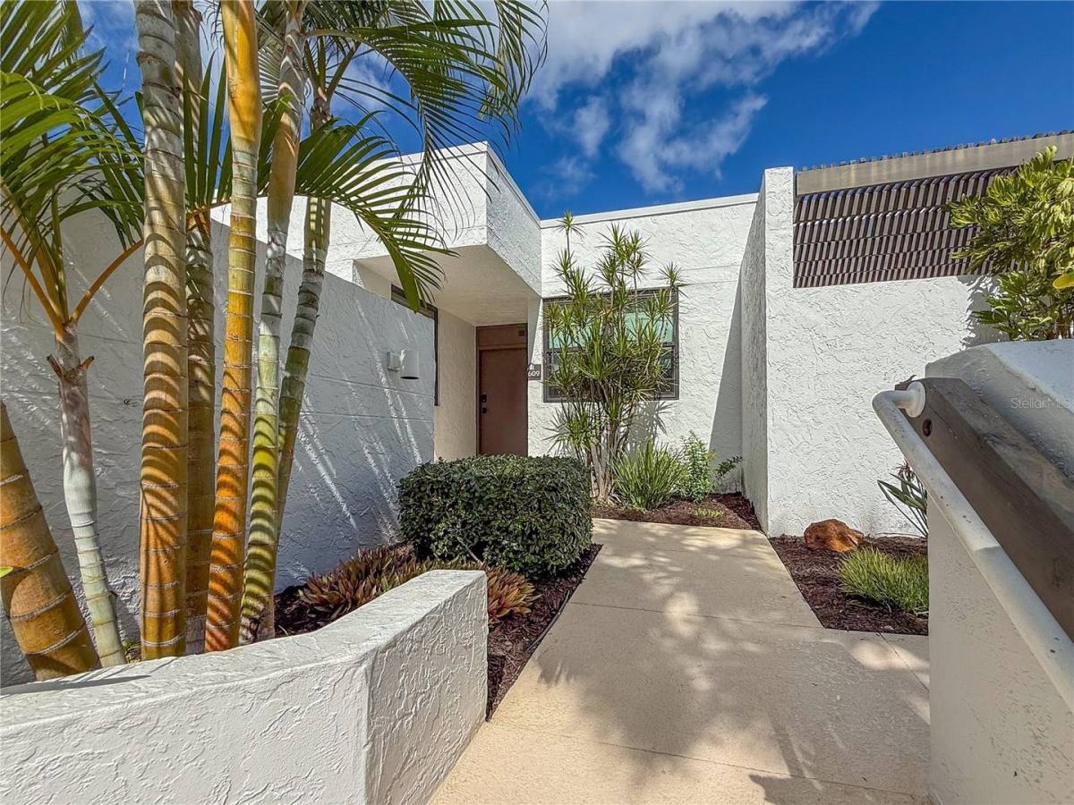Apartment for rent at 609 Bayport Way, Longboat Key, FL 34228