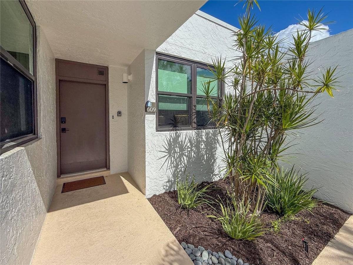 Apartment for rent at 609 Bayport Way, Longboat Key, FL 34228