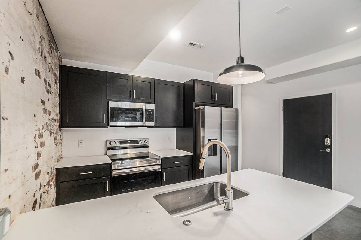 Apartment for rent at 2645 Madison Ave, Kansas City, MO 64108