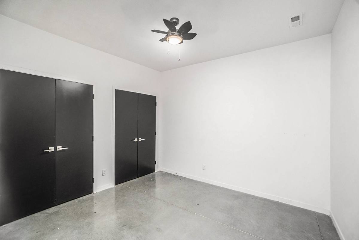 Apartment for rent at 2645 Madison Ave, Kansas City, MO 64108