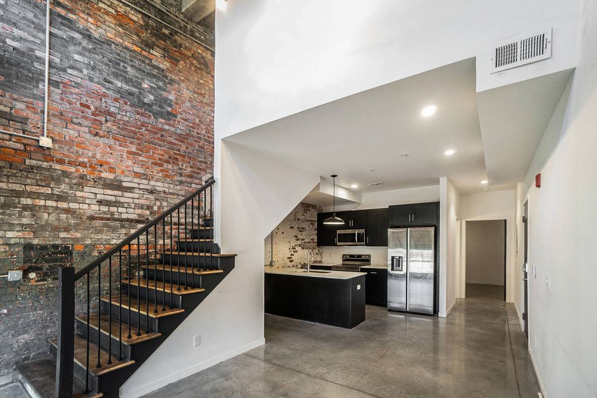 Apartment for rent at 2645 Madison Ave, Kansas City, MO 64108