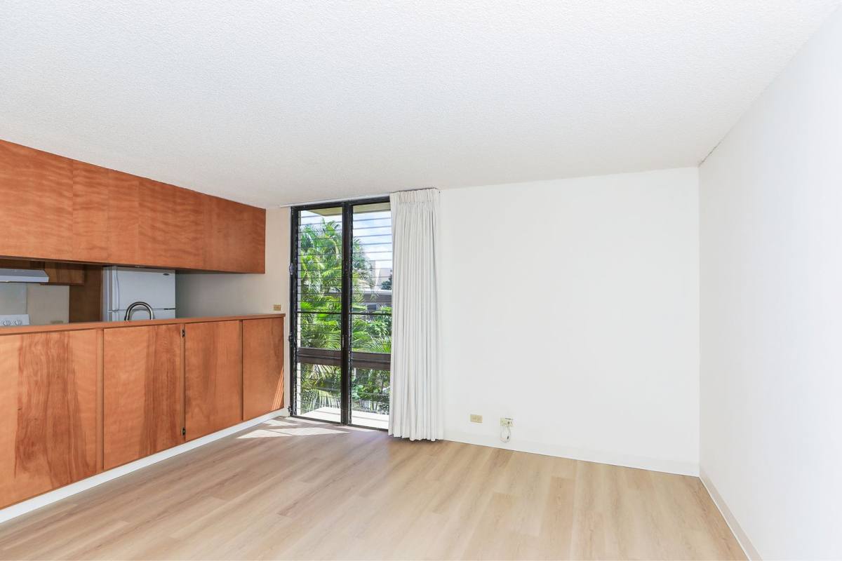 Apartment for rent at 1441 Piikoi St, Honolulu, HI 96822
