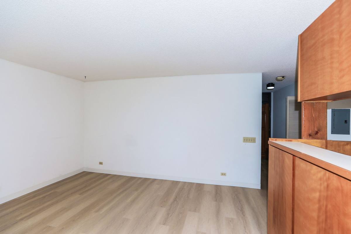 Apartment for rent at 1441 Piikoi St, Honolulu, HI 96822