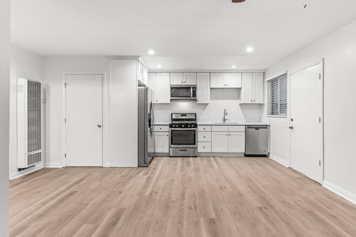 Apartment for rent at 3032 E 7th St, Long Beach, CA 90804