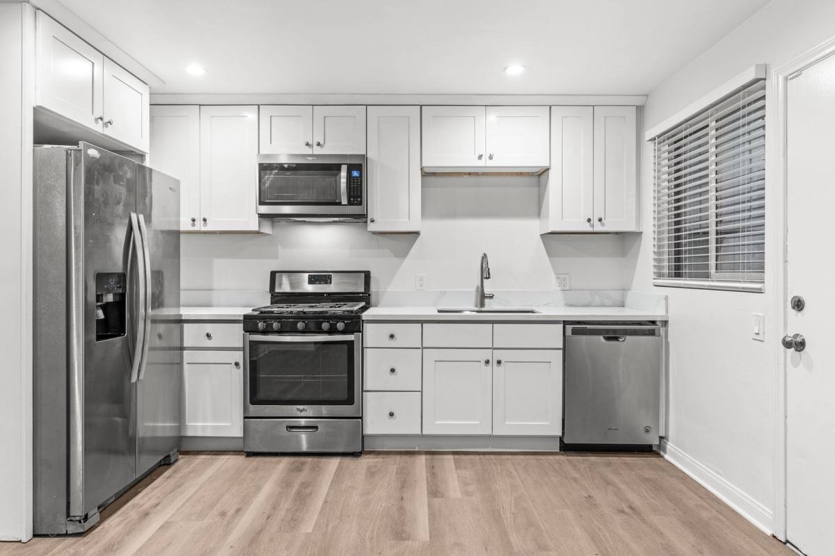 Apartment for rent at 3032 E 7th St, Long Beach, CA 90804