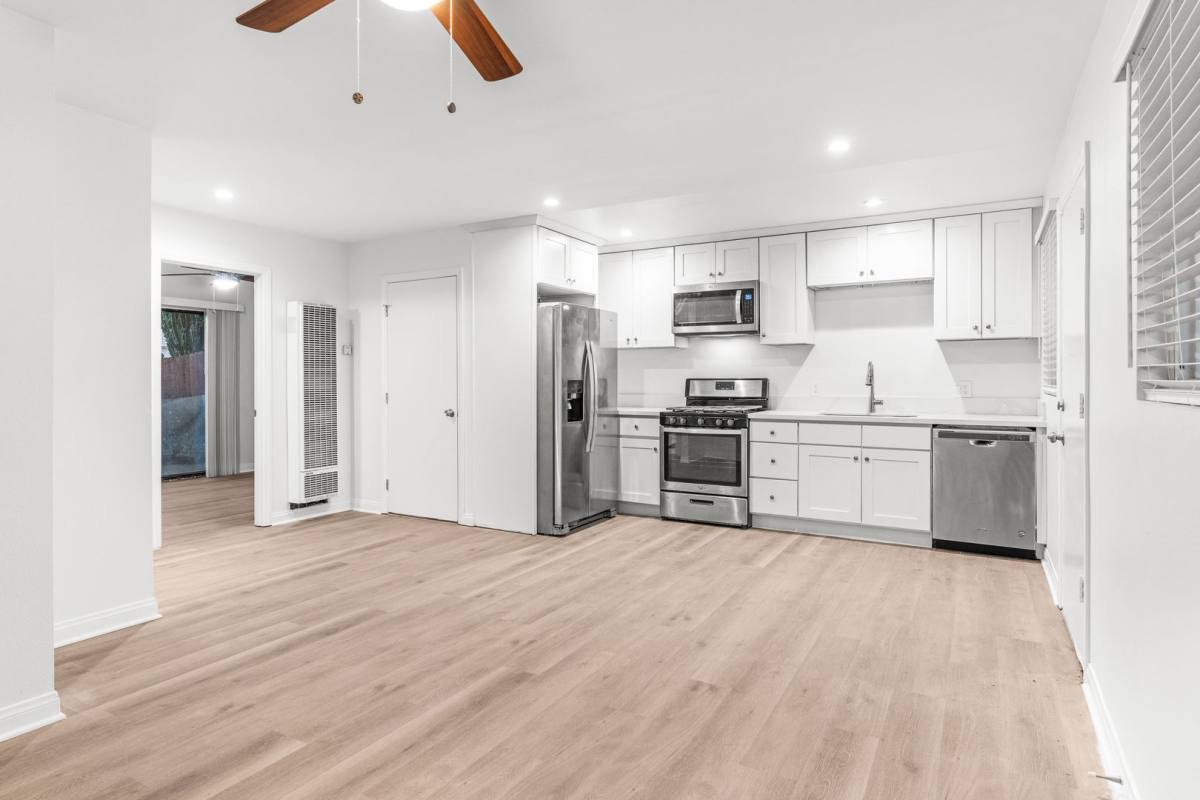 Apartment for rent at 3032 E 7th St, Long Beach, CA 90804