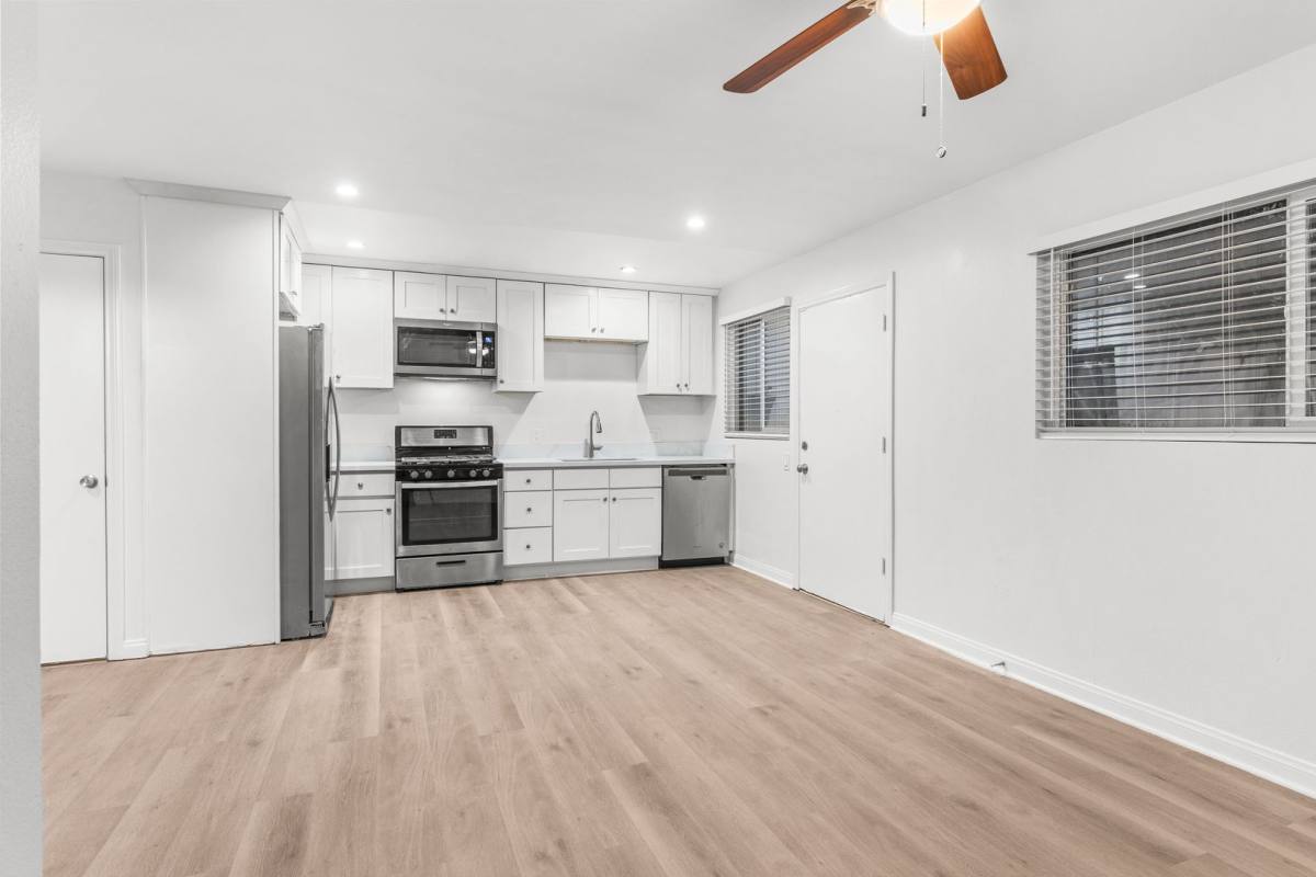 Apartment for rent at 3032 E 7th St, Long Beach, CA 90804