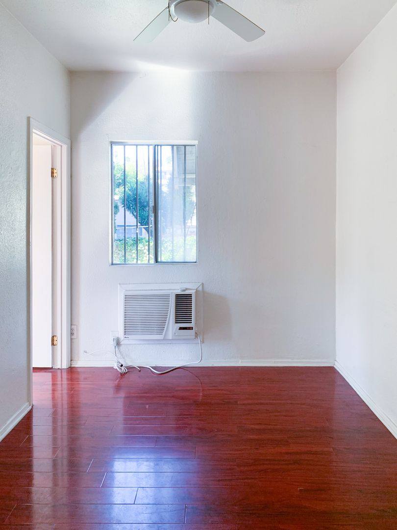 Apartment for rent at 821 N Vendome St, Los Angeles, CA 90026