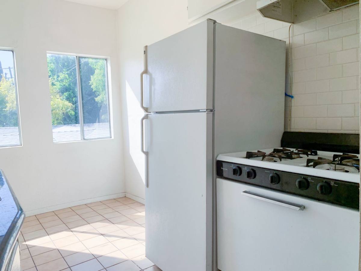 Apartment for rent at 821 N Vendome St, Los Angeles, CA 90026